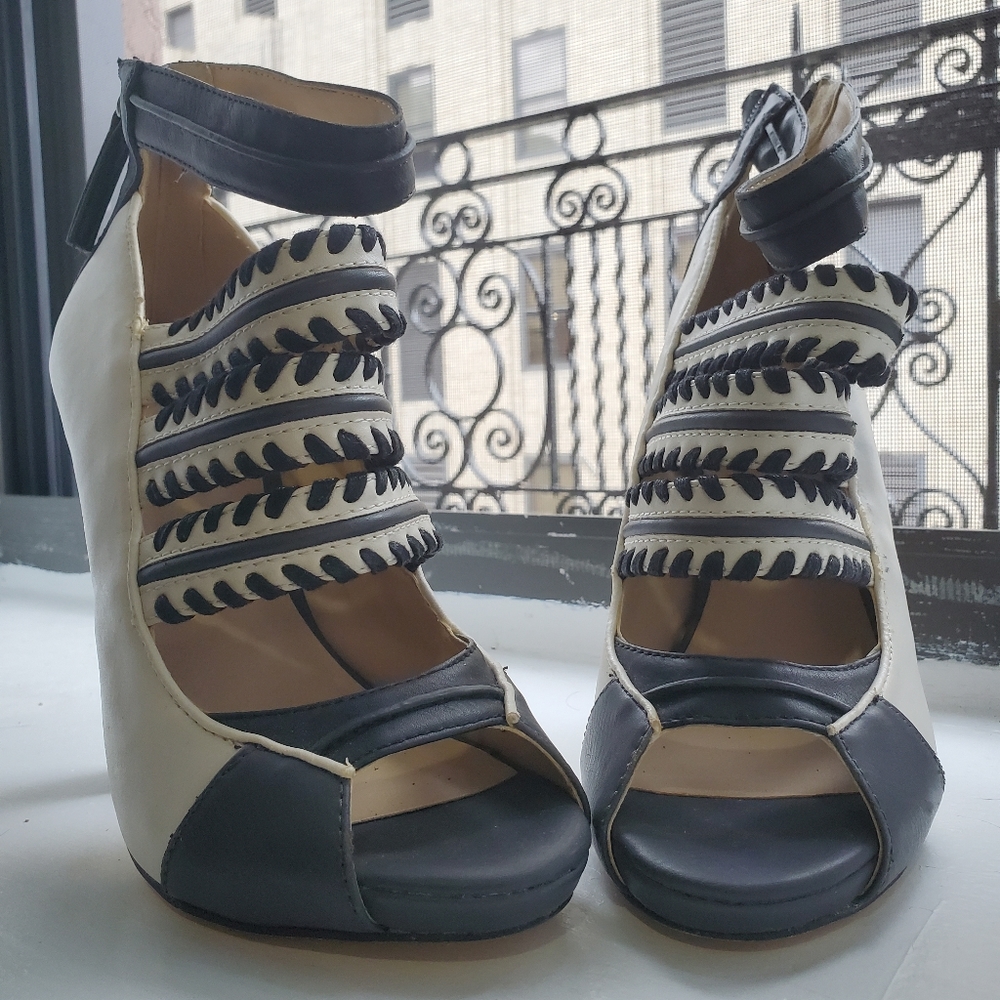 *7* Gx by Gwen Stefani Sakiko Heels